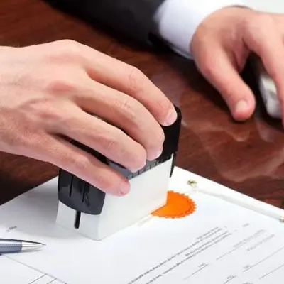 Reconhecimento de firma e retirada de certidões em cartório